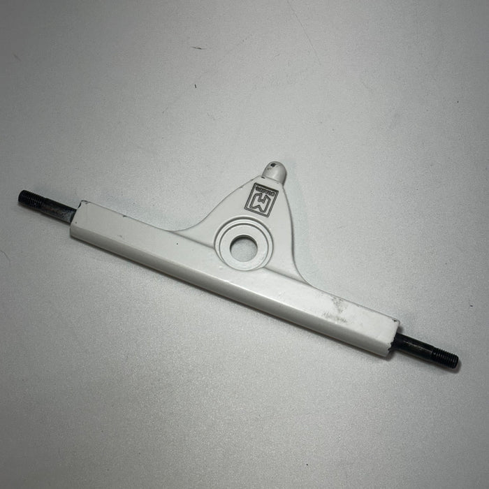 MBoards 7 inch Hanger - White - 103