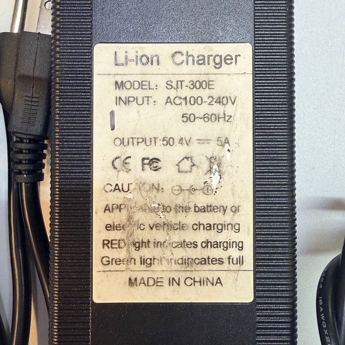 Charger - 12S 50.4V 5A - 144