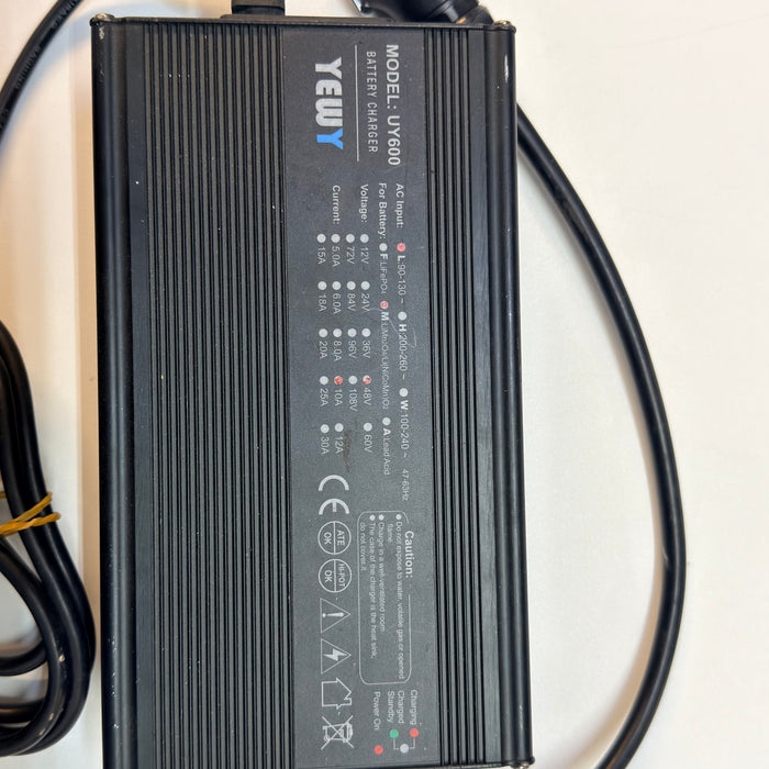 Charger 12s 50.4v 10a - 131