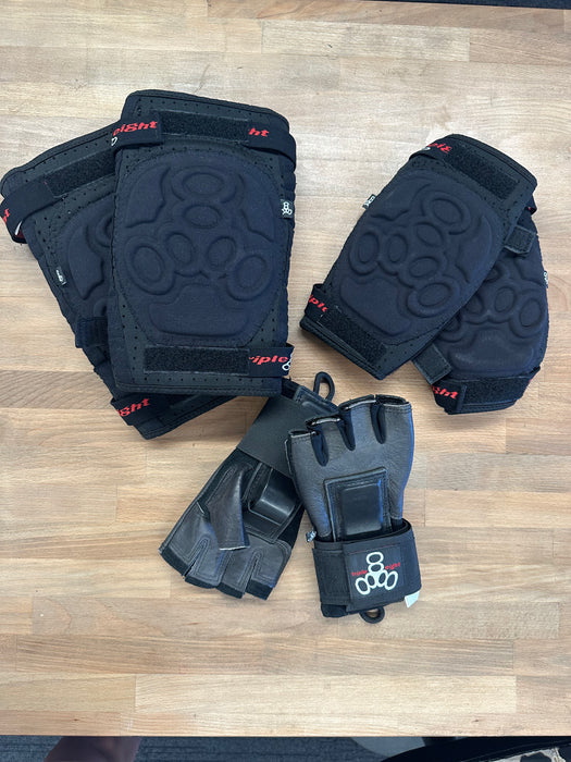 Triple Eight Pads + Gloves Set [USED-031]